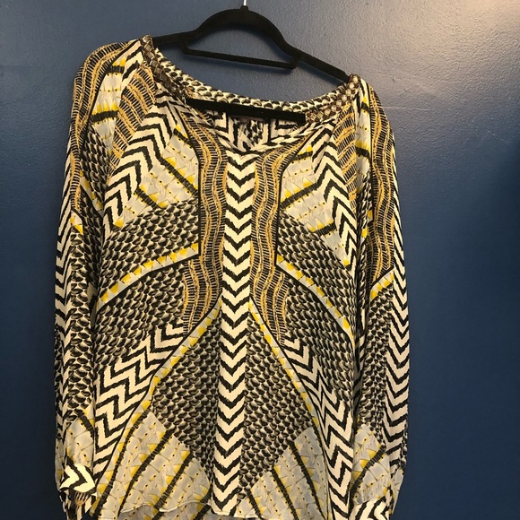 Chiffon Pattern Top - Picture 2 of 6